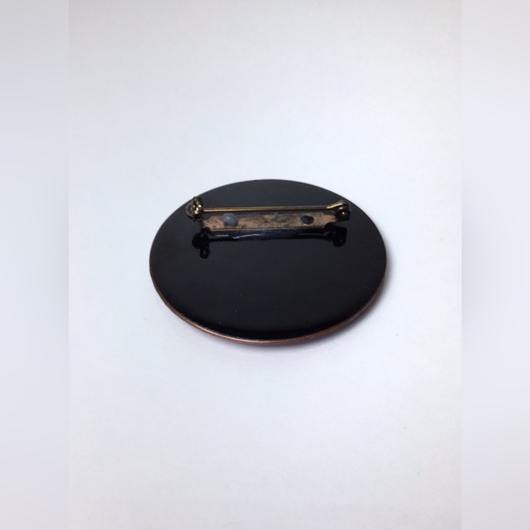 Vintage Enamel On Copper Pink Red Round Brooch Heart 1.75” Diameter - Picture 4 of 4